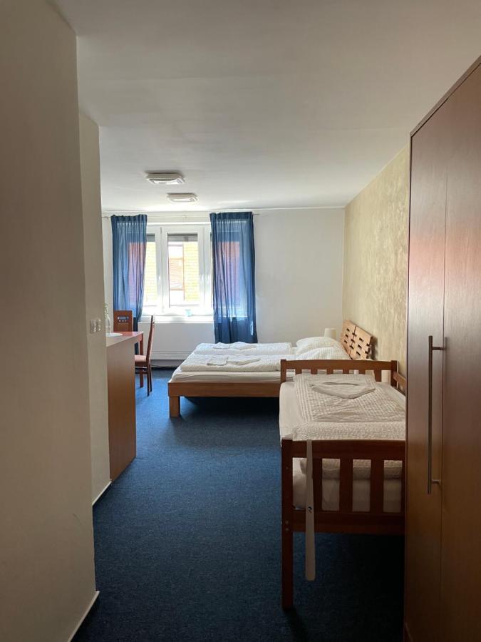 Mikulov Inn - Hotel Zeme Exteriör bild