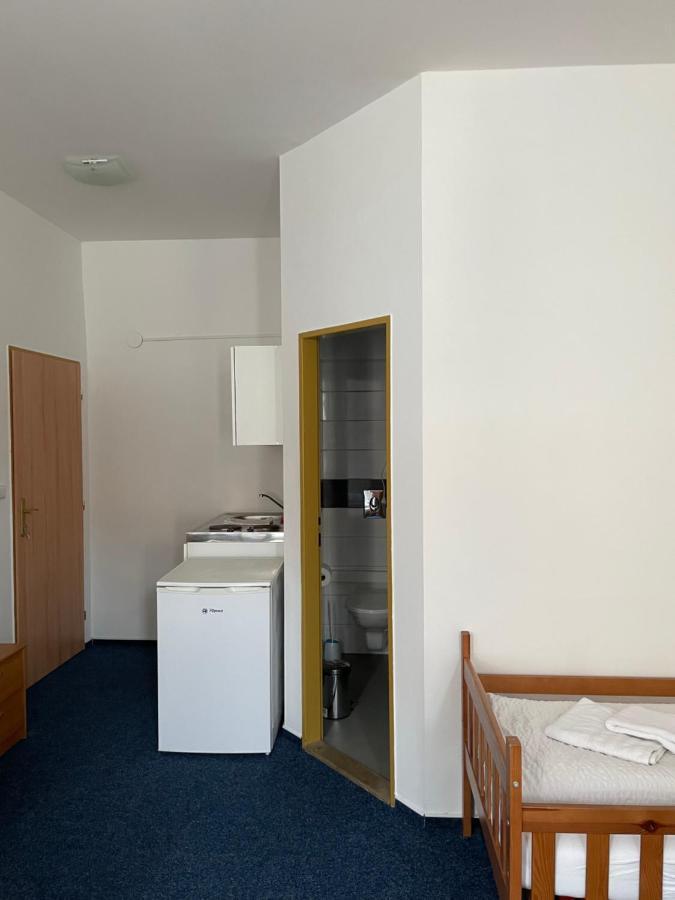 Mikulov Inn - Hotel Zeme Exteriör bild