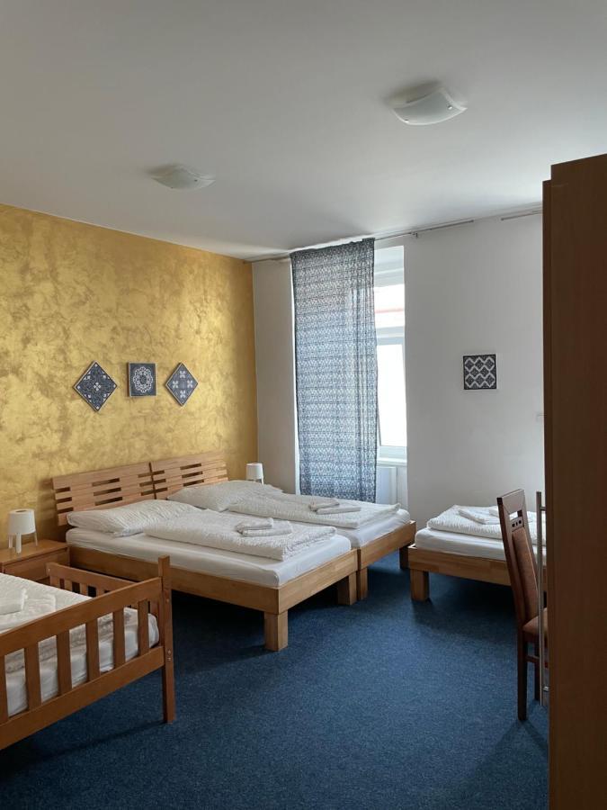 Mikulov Inn - Hotel Zeme Exteriör bild