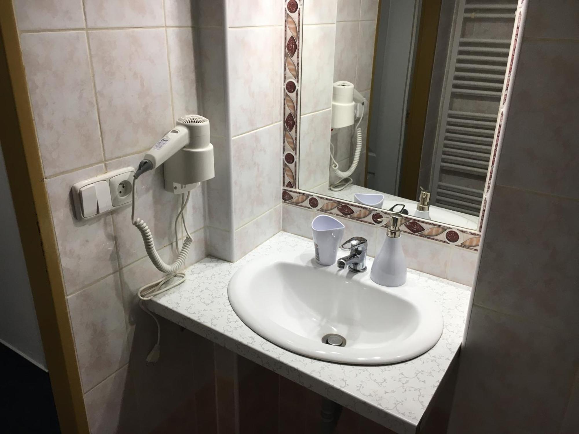 Mikulov Inn - Hotel Zeme Exteriör bild